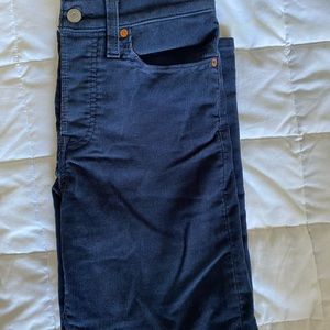 Levi’s wedgie straight fit corduroy pants in navy
